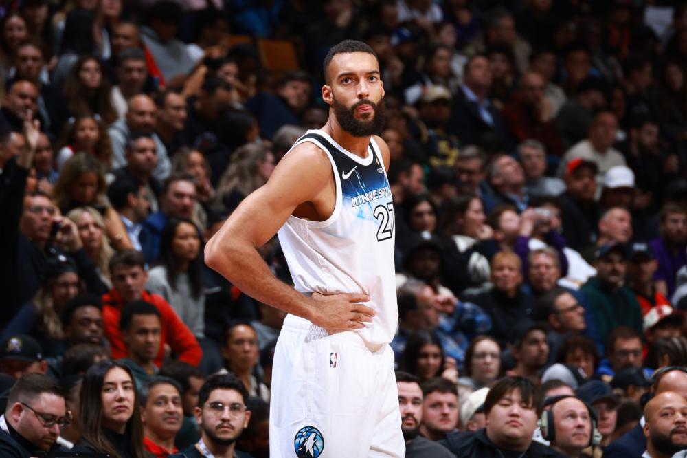 对抗性强的 对抗性强的