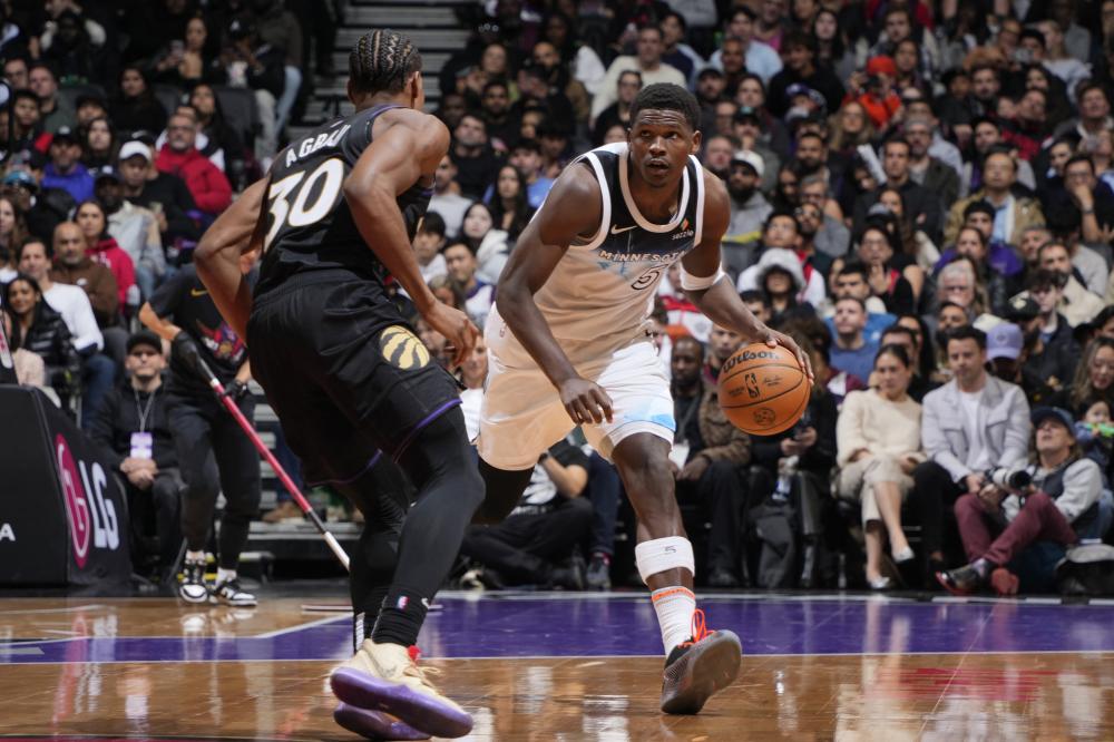 用游戏能力值评分为阿森纳与曼联比赛球员打分：