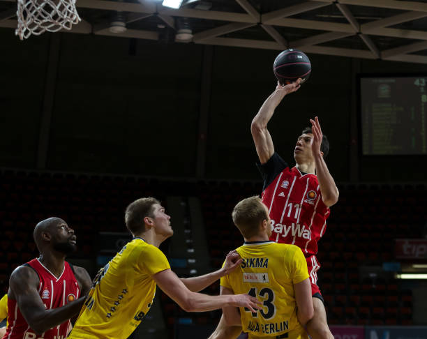 低于英超主 低于英超主